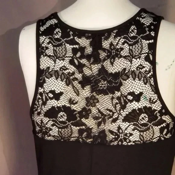 3/$25 Forever 21 Lace Sweetheart Top Dress - Picture 7 of 8